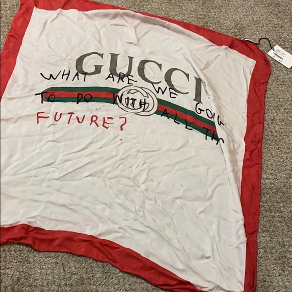 AUTHENTIC GUCCI SCARF - Picture 1 of 5